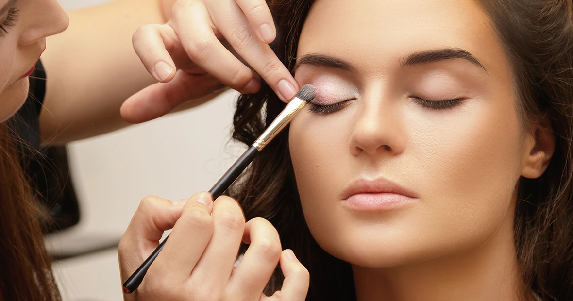 un maquillage naturel et lumineux